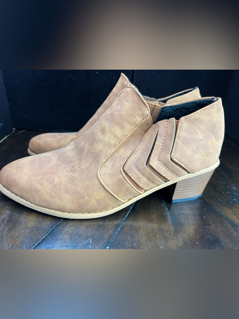 Women’s Ankle Booties - Tan Chelsea Style